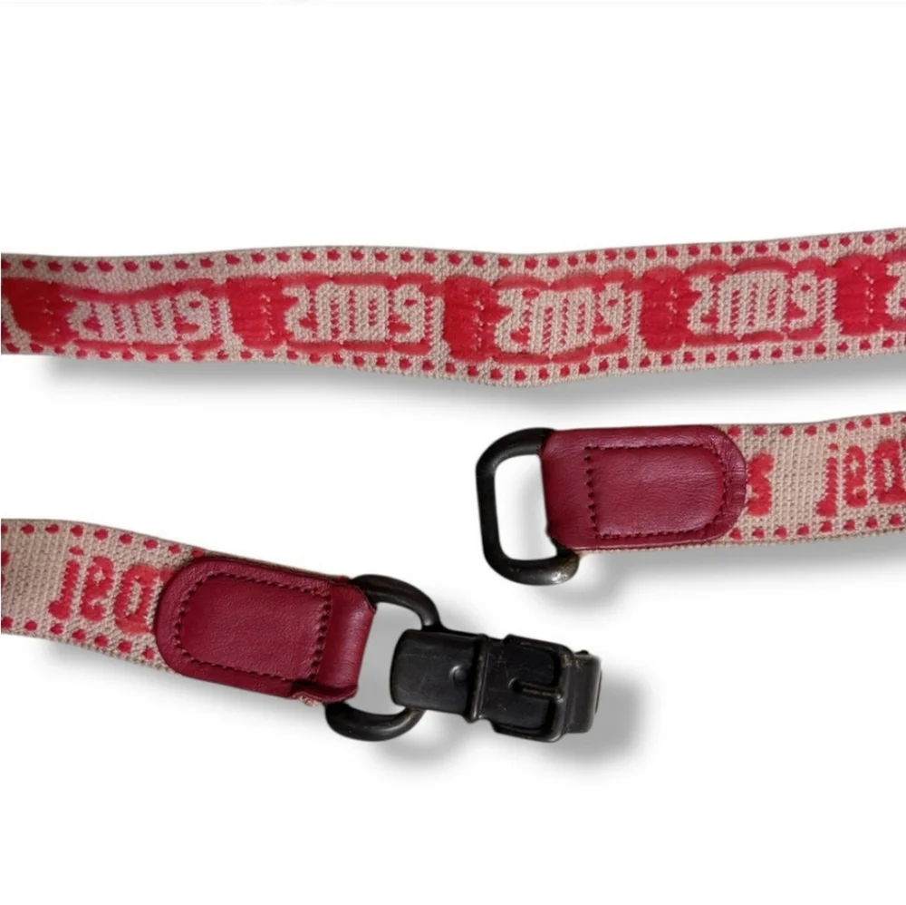 VINTAGE Red & Tan Elastic Belt “Jeans” with Metal Buckle VINTAGE